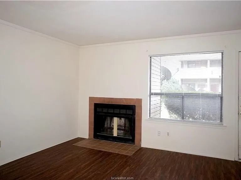1900 Dartmouth St #G4 — Photo 3