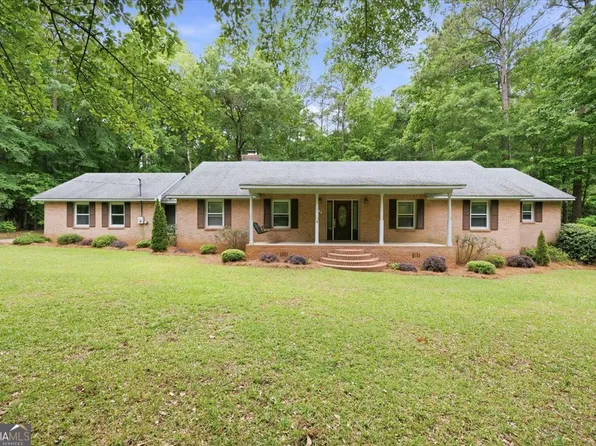 654 Fairmont Dr, Macon, GA 31210