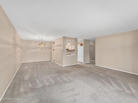 4th image of 120 Lakeview Dr APT 106