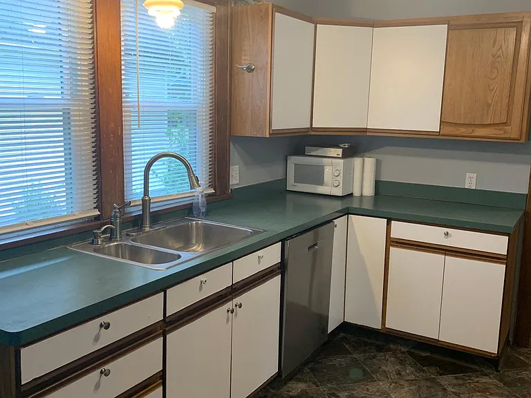 1250 E Cedar St — Photo 3