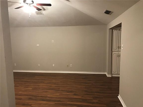 3rd image of 147 N Beltwoods Dr