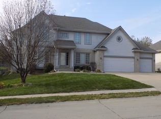 5710 S 174th St, Omaha, NE 68135