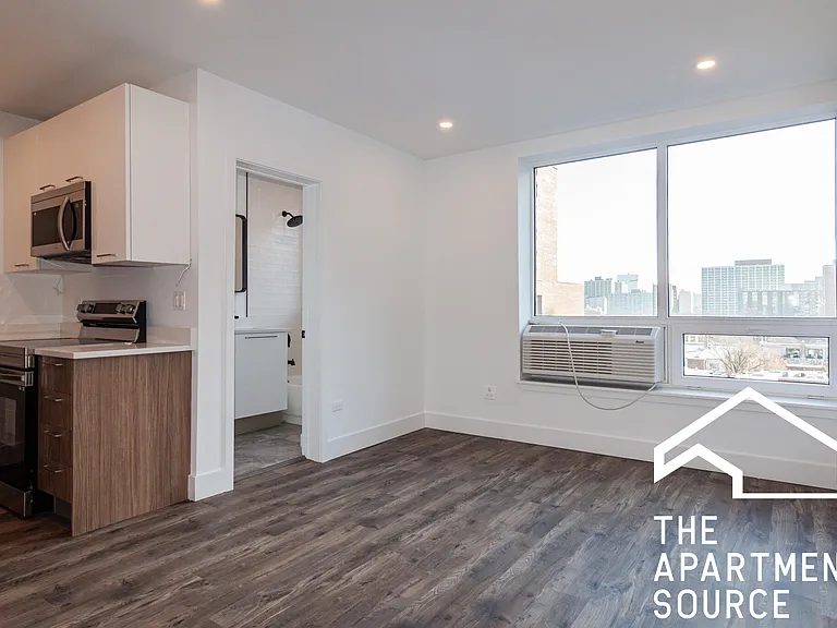 941 W Carmen Ave #609 — Photo 4
