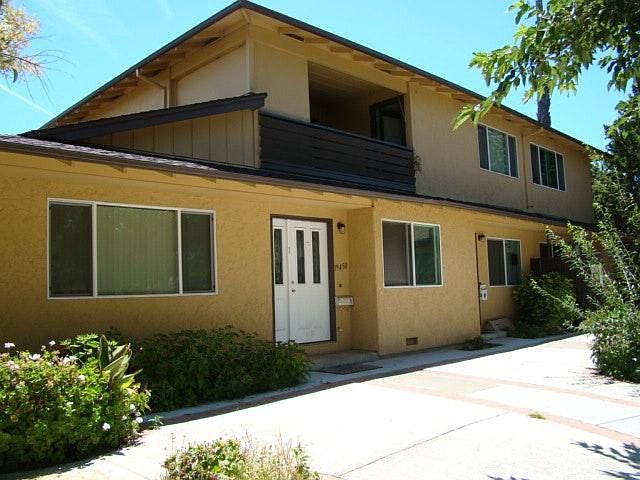 1st image of 19450 Richwood Ct