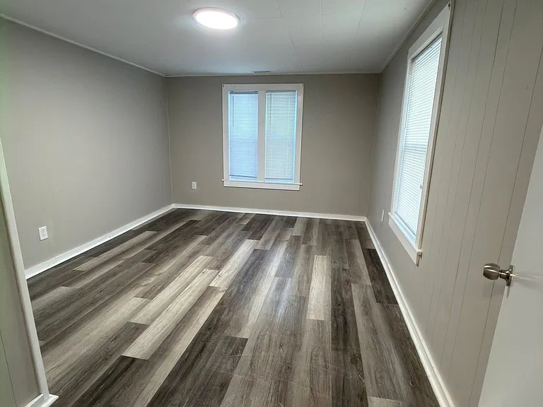75-77 Briggs Ave #77-1 — Photo 9