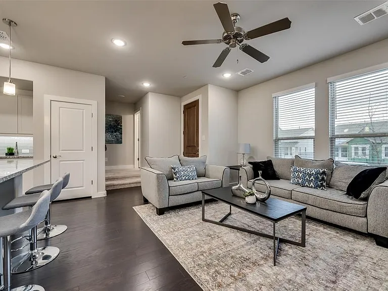 1317 Pebblebrook Dr — Photo 22
