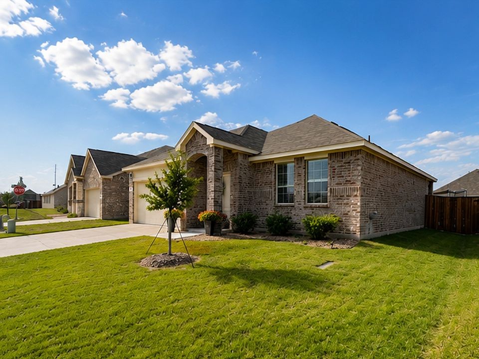 1st image of 604 Hackney Dr