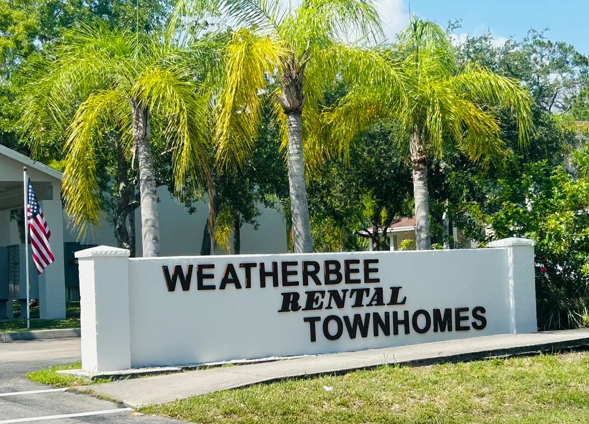 Building Photo - Weatherbee Townhomes