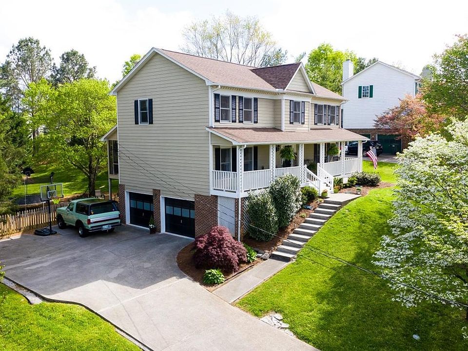 1st image of 9913 Crestline Dr