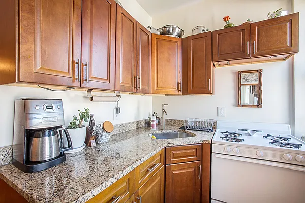 Rented by Corcoran | media 12