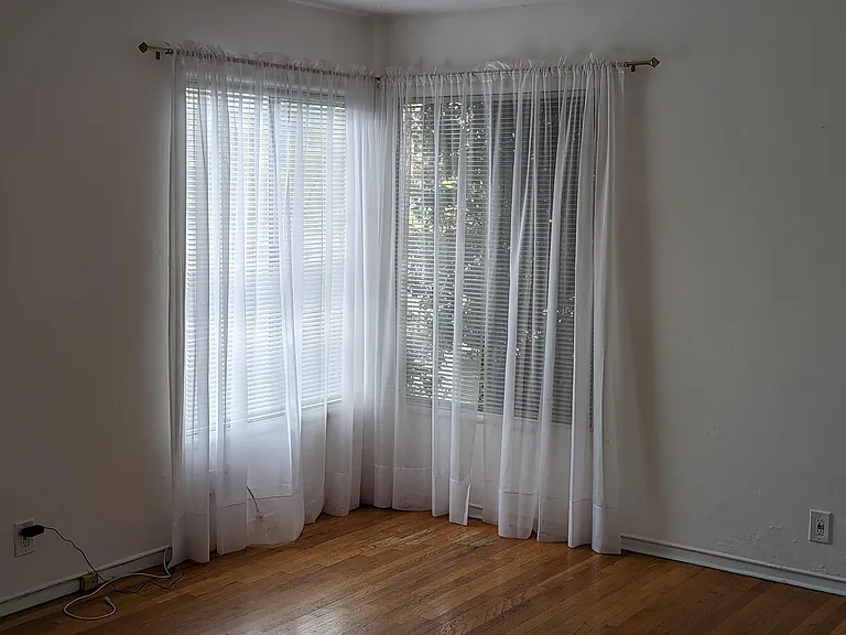905 Dwight Way — Photo 3