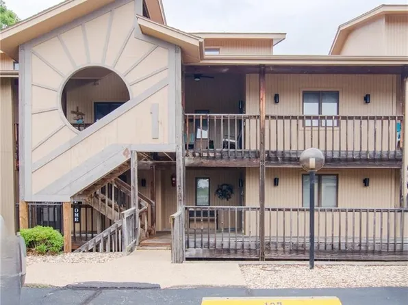 4 Sunrise Ridge Dr, Sunrise Beach, MO 65079