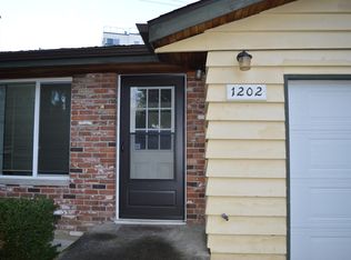 1202 N 173rd St, Shoreline, WA 98133