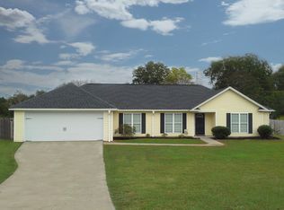 203 McLendon Rd, Fort Mitchell, AL 36856