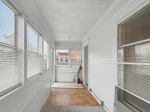 4th image of 124 Lathrop Ave
