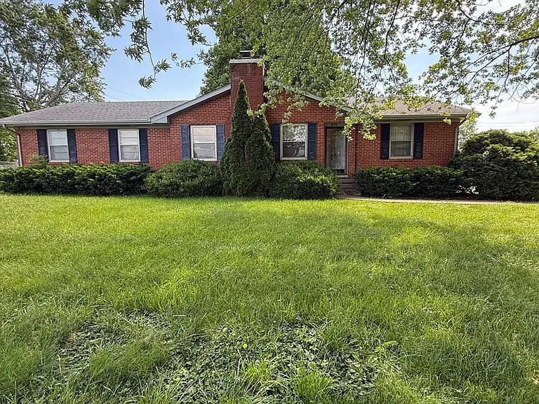 416 Blane Dr — Photo 1