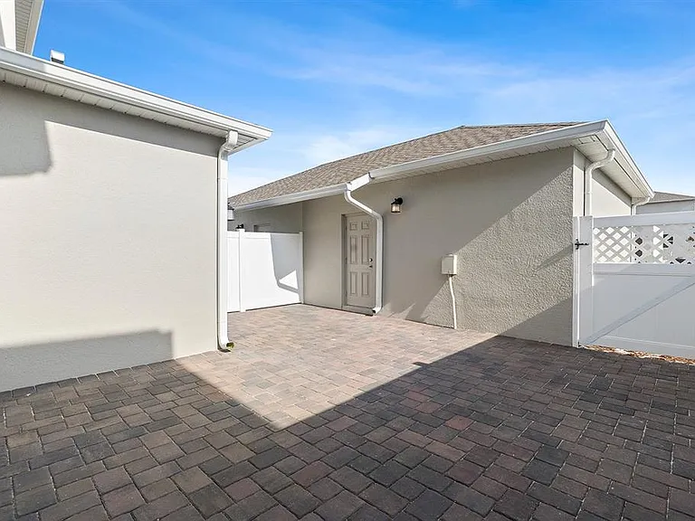3039 Ella Way — Photo 27