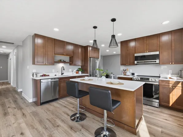 531 S Westwood Dr, Bloomington, IN 47403