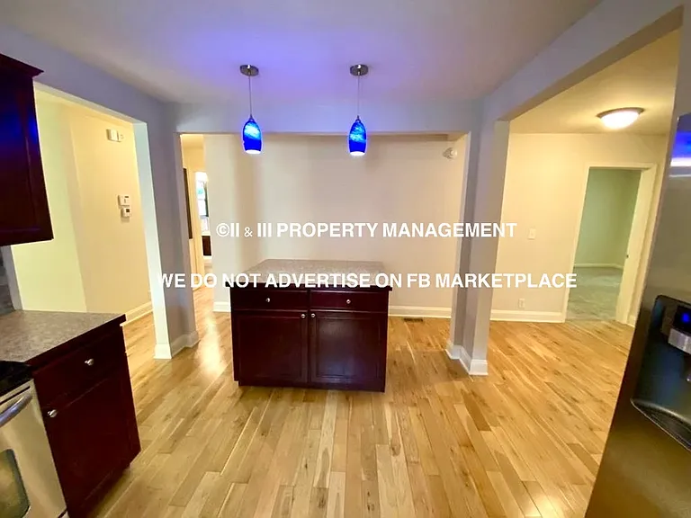 512 W 86th St — Photo 10