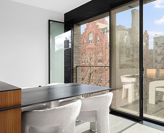 5th image of 619 E 6th St Floor 4