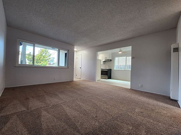 3rd image of 1572 Regent St #2