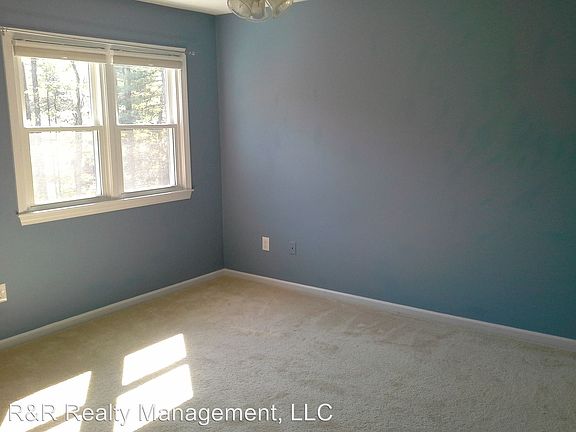 5th image of 223 Heritage Dr