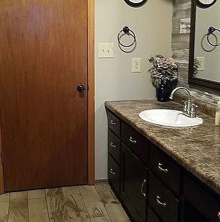 Main bathroom