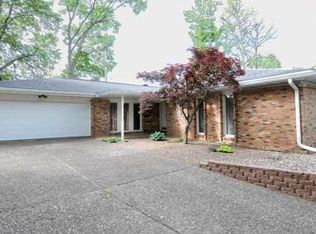 1024 Ridgewood Dr, Quincy, IL 62301