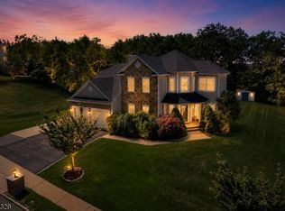 154 Tanglewood Pass, Lake Hopatcong, NJ 07849
