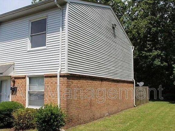 2nd image of 1556 Darren Cir