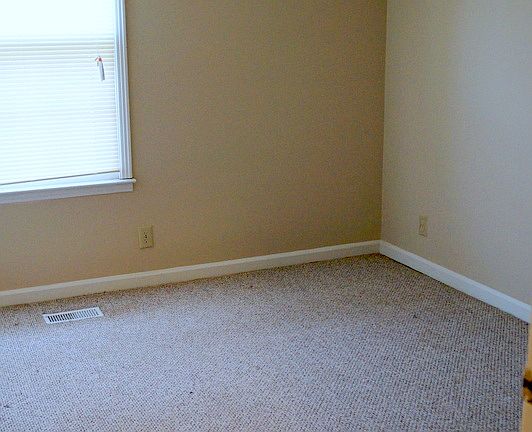 5th image of 565 Donna Dr