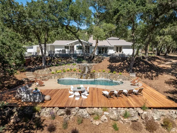 2211 Thornsberry Rd, Sonoma, CA 95476