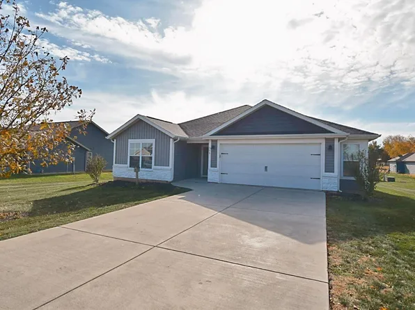 306 E Quail Dr, Oxford, IN 47971