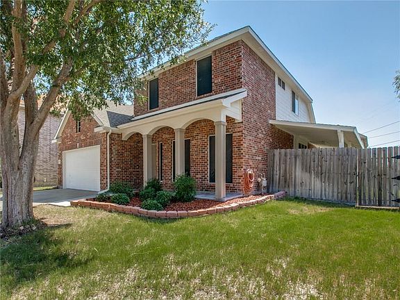 2nd image of 1110 Courtside Dr