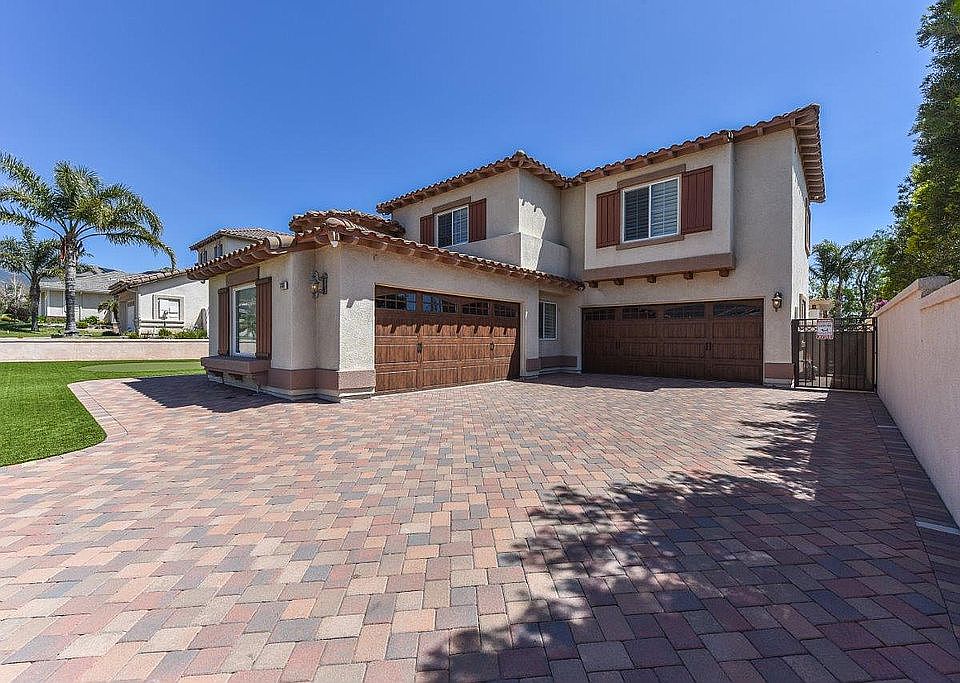 1st image of 12461 Altura Dr