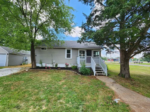 225 N Thorncrest Ave, Creve Coeur, IL 61610