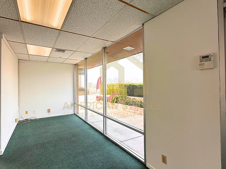 3875 Constellation Rd #A & B — Photo 11