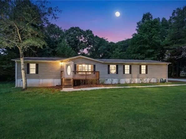6512 Millwood Rd, Cumming, GA 30041