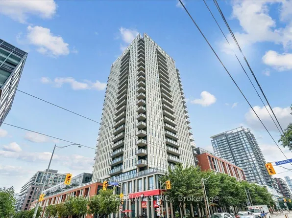 170 Sumach St #2008, Toronto, ON M5A 0C3