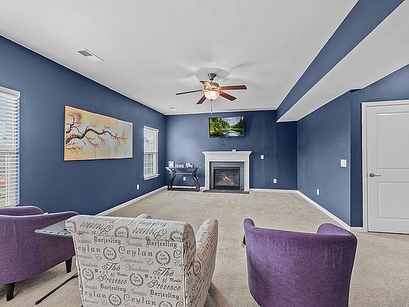 4th image of 341 Bucklebury Rd