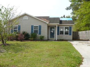8511 Glasgow St, Leland, NC 28451