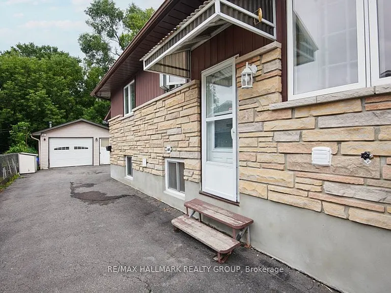79 Jolliet Ave #B — Photo 3