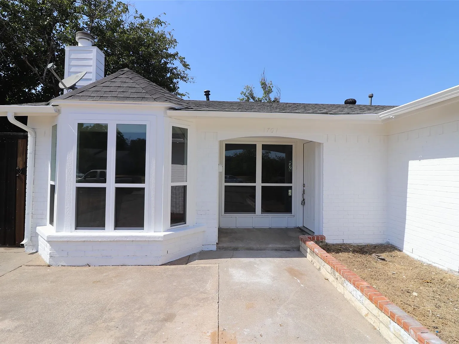 4 bed, 1748 sqft, $2,600 — Photo 4