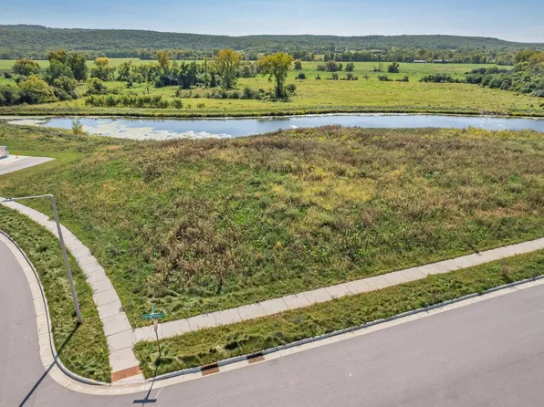 32 Greenfield Reserve, Baraboo, WI 53913
