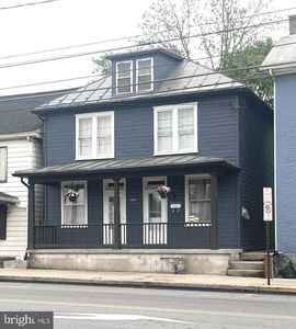 402 E King St, Shippensburg, PA, 17257