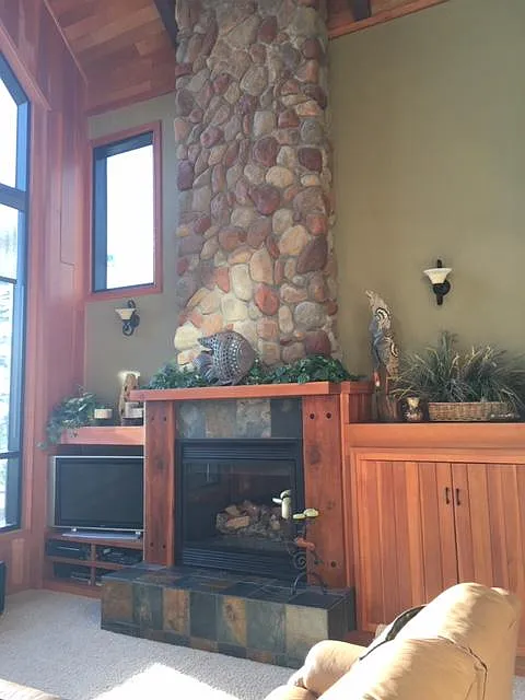 3360 NW Oceanview Dr APT D photo 1