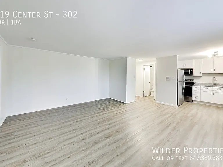 219 Center St #302 — Photo 5