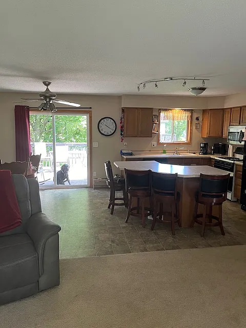 104 Creative Ct — Photo 2