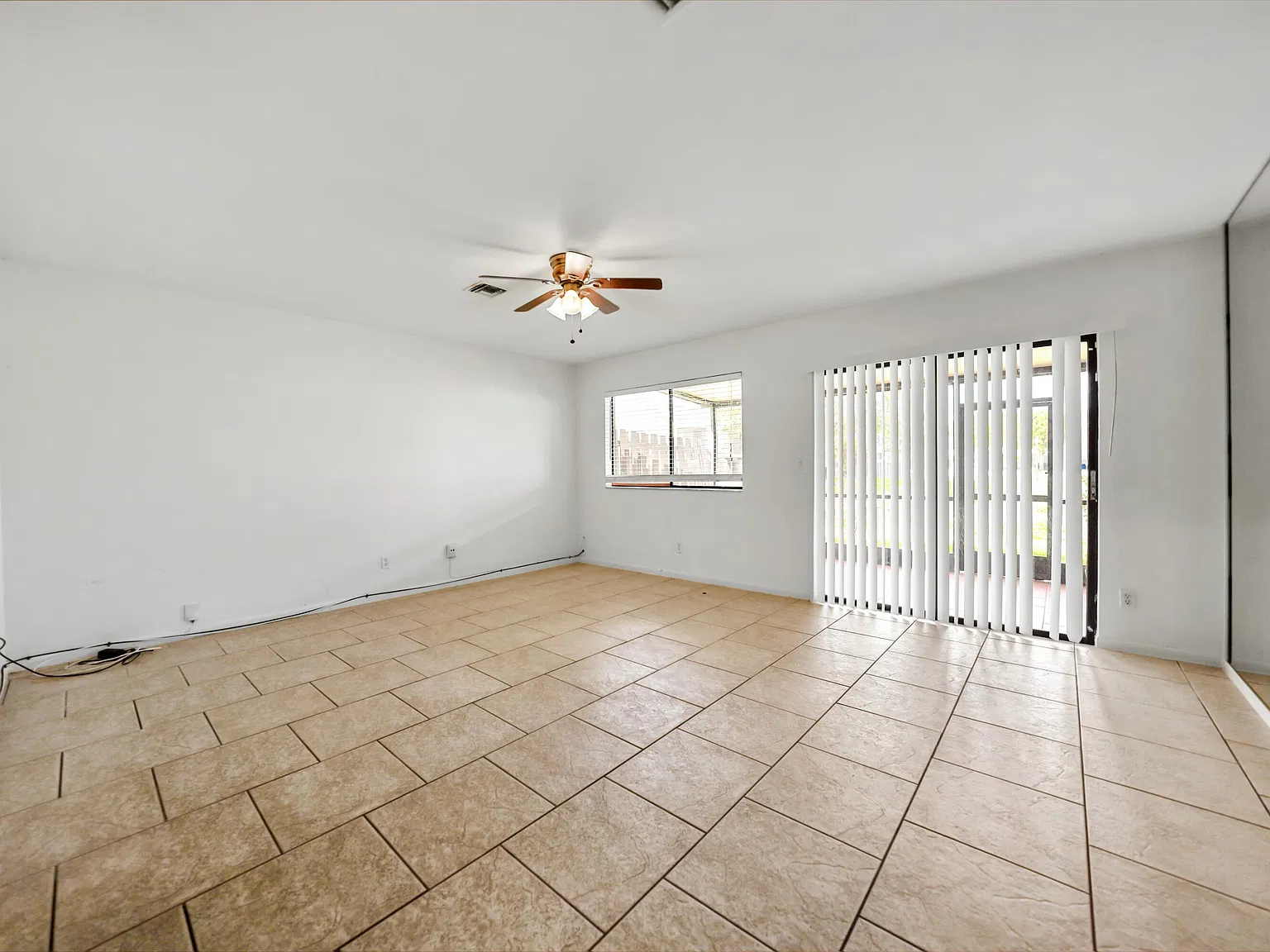 2 bed, 2.5 bath, 1226 sqft, $2,175 — Photo 4