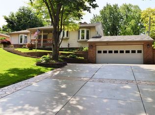 5325 W 62nd St, Minneapolis, MN 55436